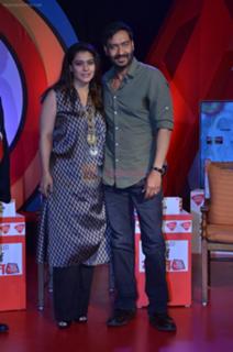 Kajol feet photo thumbnail