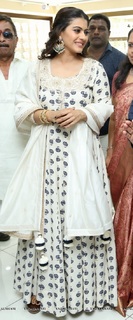 Kajol feet photo thumbnail
