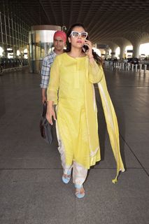Kajol feet photo thumbnail
