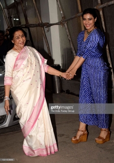 Kajol feet photo thumbnail