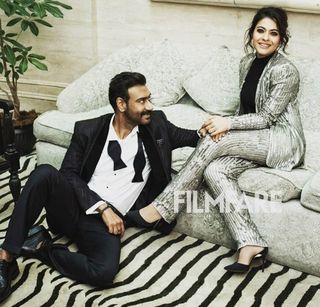 Kajol feet photo thumbnail