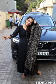 Kajol feet photo thumbnail