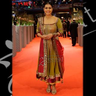 Kajol feet photo thumbnail