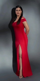 Kajol feet photo thumbnail