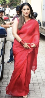 Kajol feet photo thumbnail