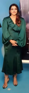 Kajol feet photo thumbnail