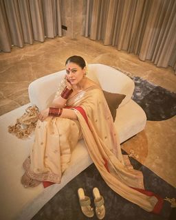 Kajol feet photo thumbnail