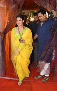 Kajol feet photo thumbnail