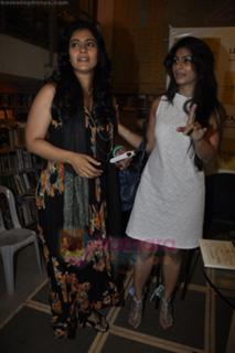Kajol feet photo thumbnail