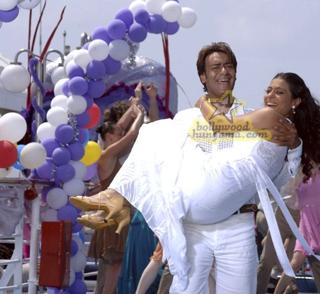 Kajol feet photo thumbnail