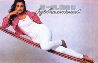 Kajol feet photo thumbnail