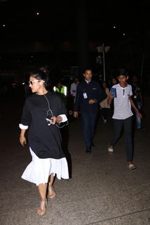 Kajol feet photo thumbnail