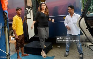 Kajol feet photo thumbnail