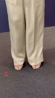 Kajol feet photo thumbnail