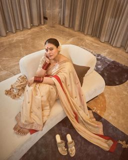 Kajol feet photo thumbnail