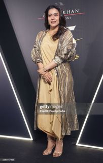 Kajol feet photo 3