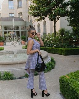 Kalani Hilliker feet photo thumbnail