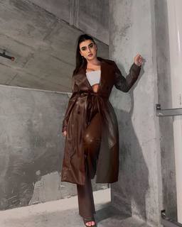 Kalani Hilliker feet photo thumbnail