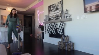 Kalani Hilliker feet photo thumbnail