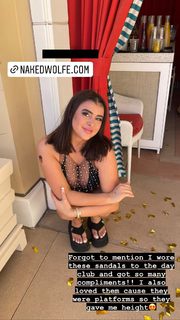 Kalani Hilliker feet photo thumbnail