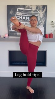 Kalani Hilliker feet photo thumbnail