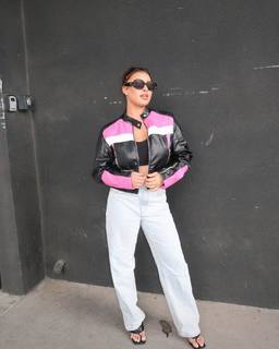 Kalani Hilliker feet photo thumbnail