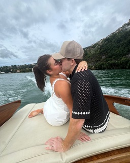 Kalani Hilliker feet photo thumbnail