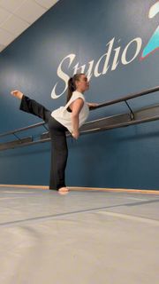 Kalani Hilliker feet photo 7
