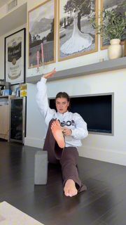 Kalani Hilliker feet photo 19