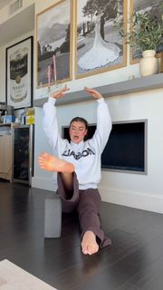 Kalani Hilliker feet photo 16
