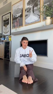 Kalani Hilliker feet photo 15