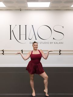 Kalani Hilliker feet photo 6