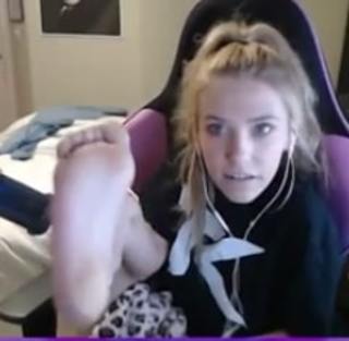 Kalei Renay feet photo 4
