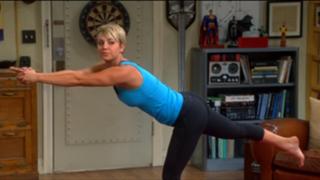 Kaley Cuoco feet photo thumbnail