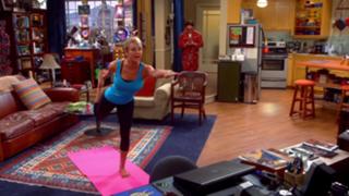 Kaley Cuoco feet photo thumbnail