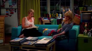 Kaley Cuoco feet photo thumbnail