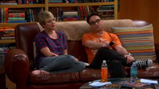 Kaley Cuoco feet photo thumbnail