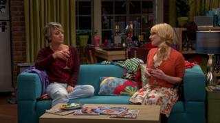 Kaley Cuoco feet photo thumbnail