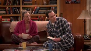 Kaley Cuoco feet photo thumbnail