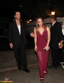 Kaley Cuoco feet photo 16