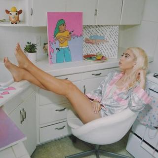 Kali Uchis feet photo thumbnail