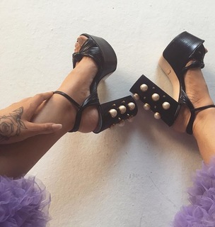 Kali Uchis feet photo thumbnail