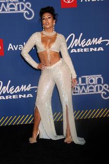 Kali Uchis feet photo thumbnail
