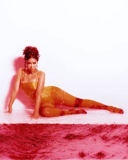 Kali Uchis feet photo thumbnail