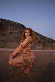 Kali Uchis feet photo thumbnail