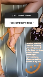 Kali Uchis feet photo thumbnail