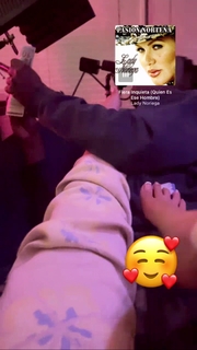 Kali Uchis feet photo thumbnail