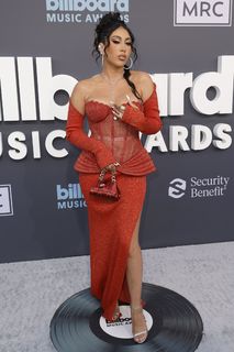 Kali Uchis feet photo thumbnail