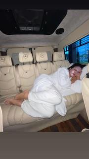 Kali Uchis feet photo thumbnail