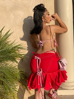 Kali Uchis feet photo thumbnail